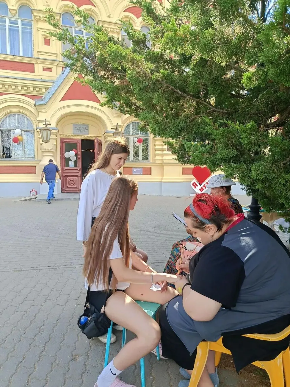 4е5
